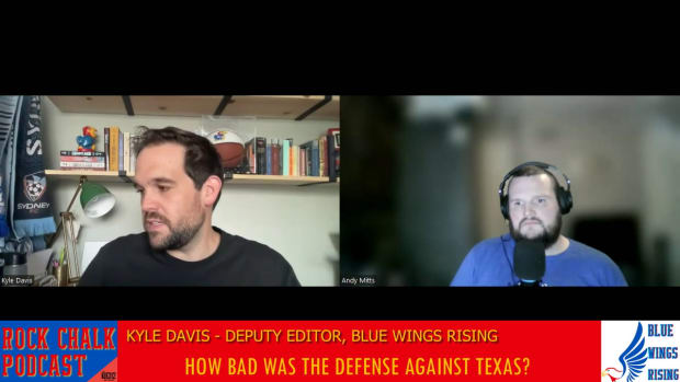 KU_Defense_at_Texas